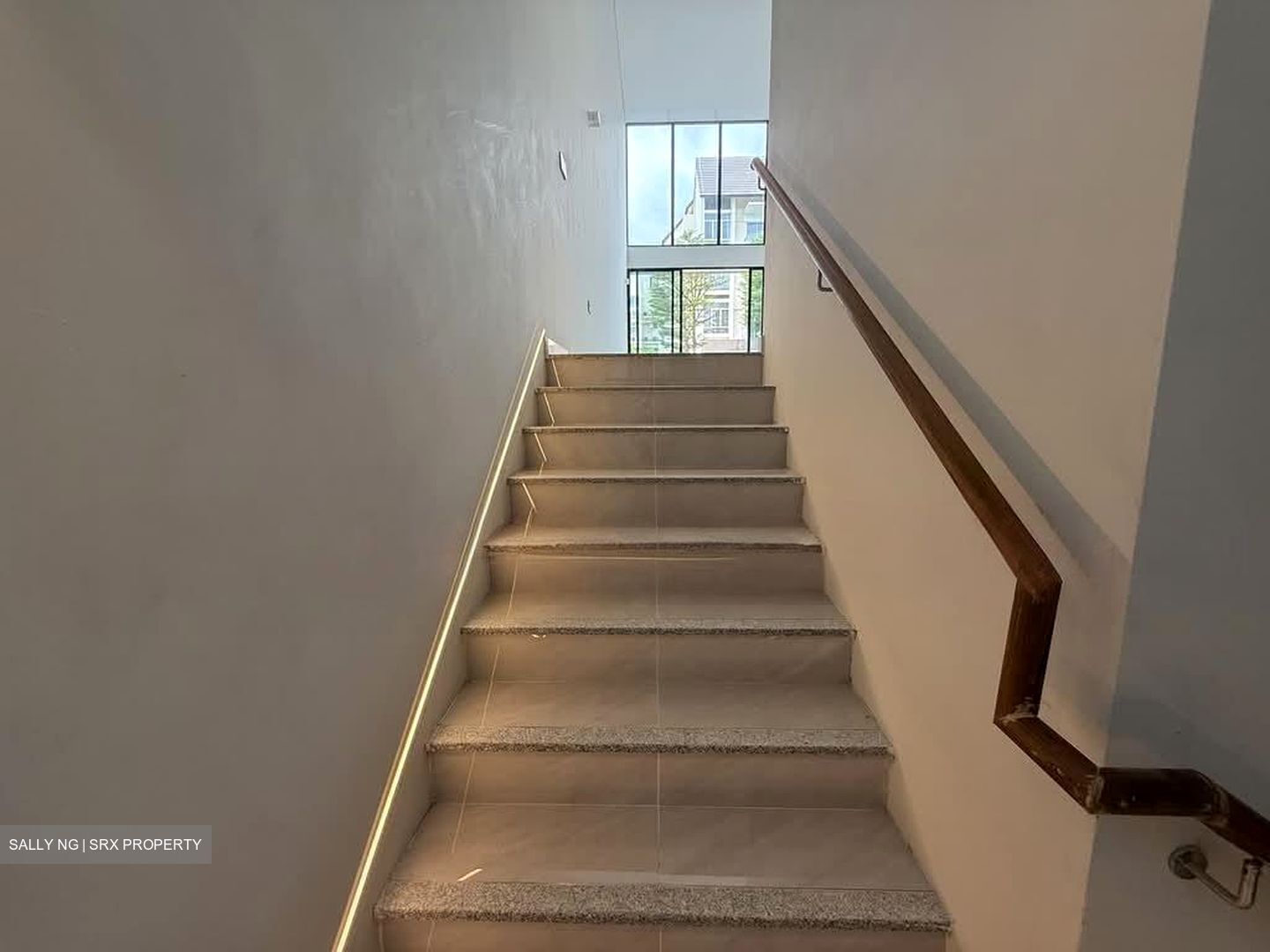 The Seawind (D15), Terrace #526232801